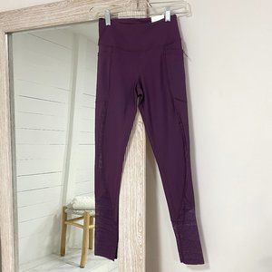 NWT Total Knockout Tight Lace Cutout Legging